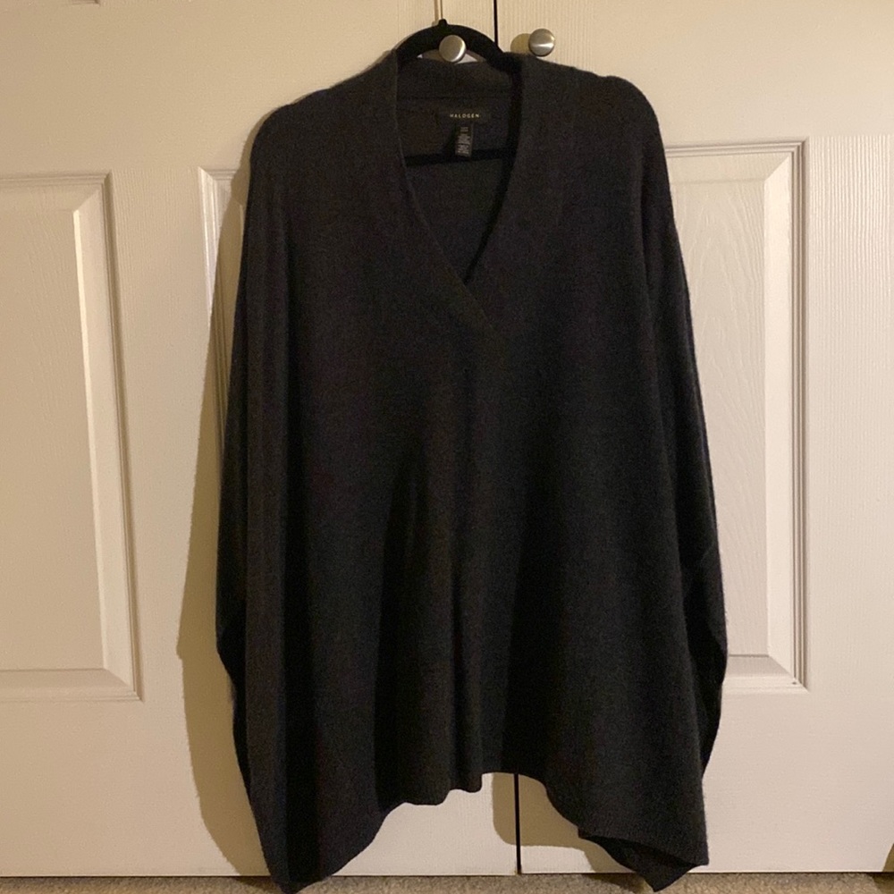 (5 for $50) Halogen gray cashmere poncho